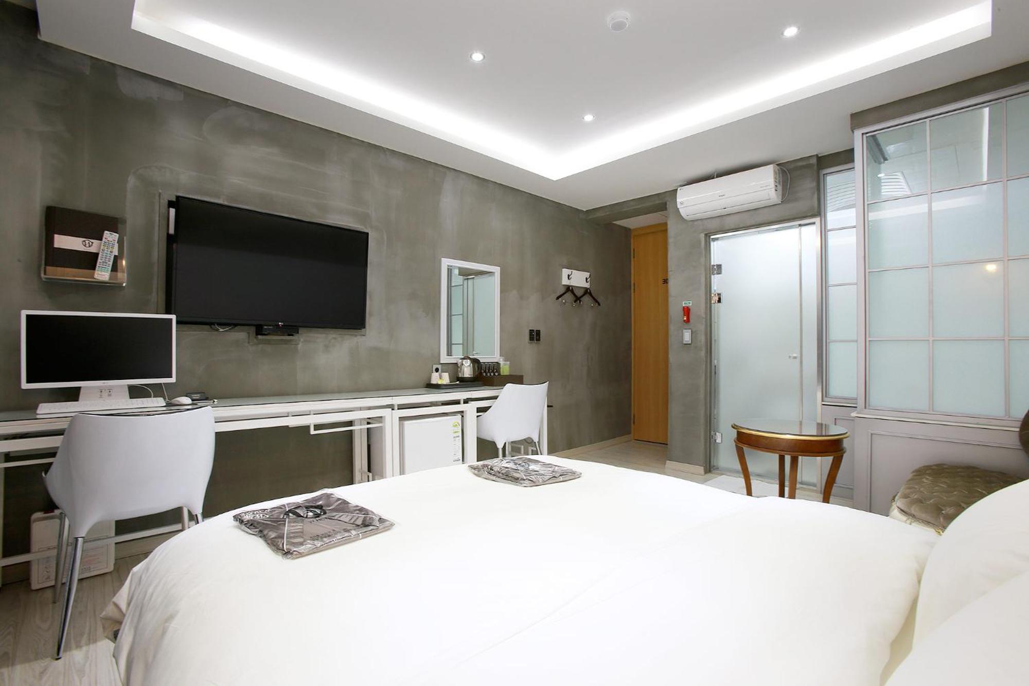 W Hotel Gwangmyeong Екстериор снимка